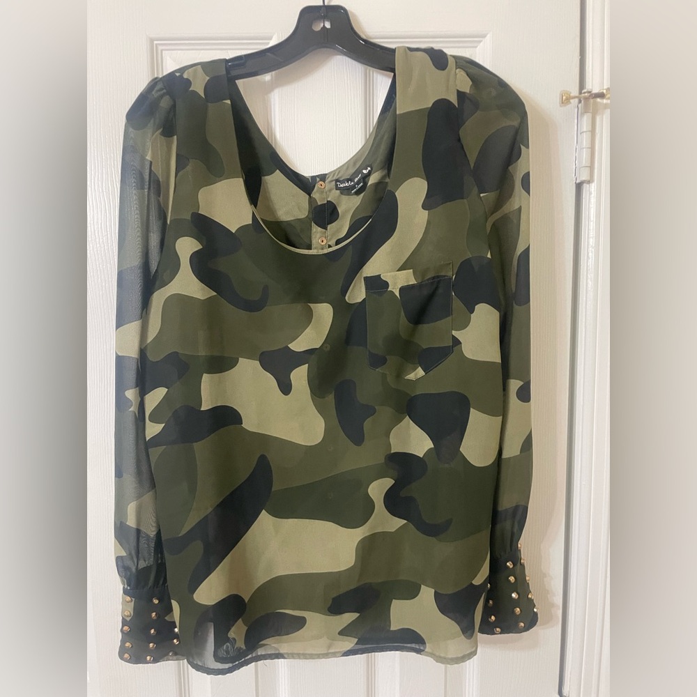 Double Zero Olive & Black Camo Long-Sleeve Blouse